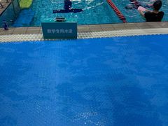 -bonny波力运动旗舰馆