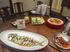 -唐山宴百姓府邸院落中餐