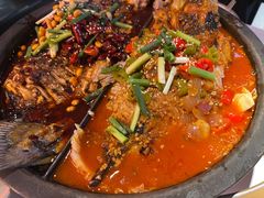 -鸣记脆皮烤鱼·海鲜烤鱼(三八广场店)