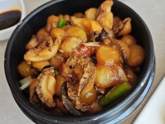 小土豆烧小鲍鱼-老虎滩船说·海胆水饺·大连海鲜(老虎滩店)