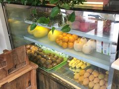 -沪上阿姨鲜果茶(世茂广场宽厚里店)