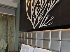 -昆明朗威酒店(昆明站火车站双桥夜市风情街店)