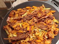 -椒行天下干锅牛蛙·(万宝店)