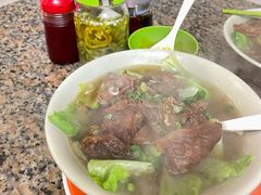 -万利洪记粉面美食
