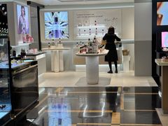 -Dior(新八佰伴店)