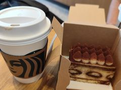 热拿铁-星巴克(上海长宁来福士1F店)