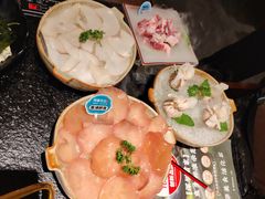 -得意咚瓜·顺德鱼生·冬瓜火锅(深圳首店)