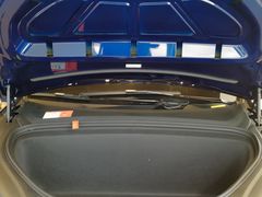 -TESLA 特斯拉(上海太古汇体验店)