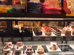 -巴黎贝甜(华堂新辰汇店)