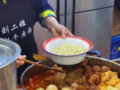 -刘二姐襄阳牛肉面(鸟巢店)