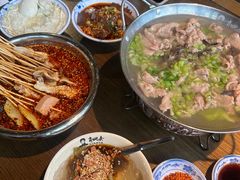 -肖四女乐山跷脚牛肉(南汇大学城生活广场店)