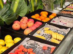 -元一希尔顿酒店·鲜切牛肉火锅禅自助餐厅