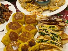 -闯关东东北农家菜(崂山石老人店)