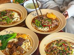 -方铲铲·成都板凳面(滨江银泰店)