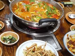 -亮欢寨酸汤鱼(沙冲路店)