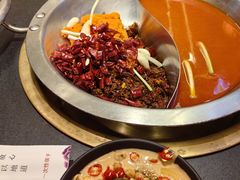 -沸炉重庆老火锅(军事博物馆店)
