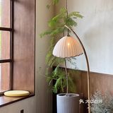 南阳探店下午茶 树下沐屋 超出片的旋转楼梯