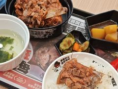 -犟骨头排骨饭•大骨面(弘阳广场店)