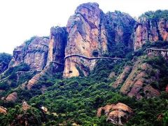 -玻璃桥景区石牛寨