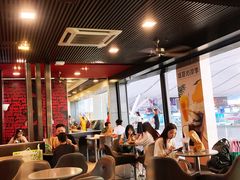 大堂-麦当劳(深圳北站高铁店)