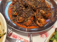 -肥肥虾庄·金牌油焖大虾(汉口城市广场店)