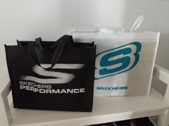 -SKECHERS 斯凯奇(上海国际时尚中心店)