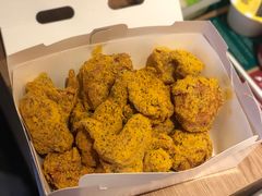 -BHC炸鸡(明洞总店)