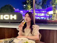 -MONICH牛排融合餐厅(和义大道购物中心店)