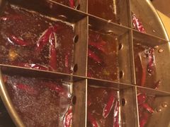 -江湖餐厅–重庆九宫格老火锅