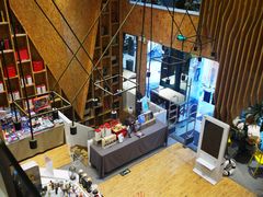 -新华里咖啡书吧(新华书店小寨店)