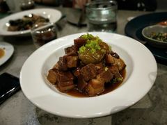 青梅红烧肉-半山腰·云南菜(侨福芳草地店)