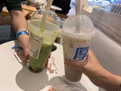 -喜茶(杭州滨江宝龙店)