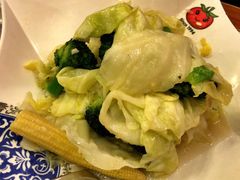 蒜茸炒什菜-番茄屋葡式美食(总店)