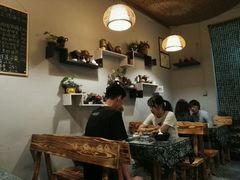 -蜗牛小馆醉乡民谣云南菜(惠新西里店)