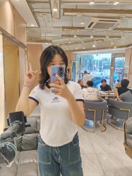 -一東造型烫发染发
