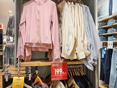 -优衣库(上海虹口龙之梦店)