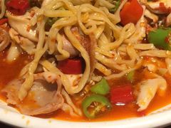 泡椒鱼杂手擀面-老板恋上鱼(高新万达店)