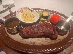 -半秋山西餐厅(襄阳万达店)