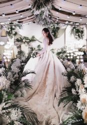 -艾米婚纱&婚礼策划
