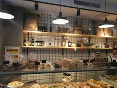 面包甜点陈列柜-研麦家面包(亚泰华府店)