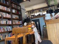 -房角石咖啡与书(吉大南校店)