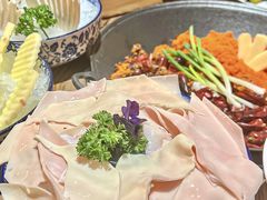 -旧街市鲜货老火锅(大光路店)