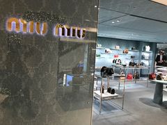 -文艺复兴百货(米兰大教堂广场店)