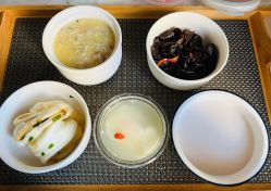 -臻康乃馨月子中心(集美店)
