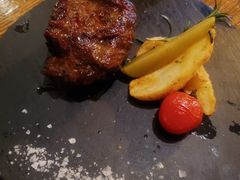 厚烤澳洲JBS谷饲140天牛扒-喜洲吧·江畔老船厂·庭院餐厅(喜临院店)