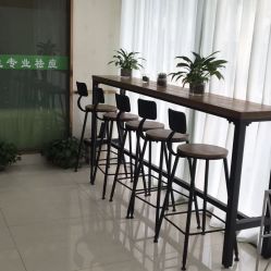 -苗医生专业祛痘·皮肤管理