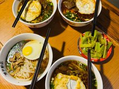 -矮子粉店1985·长沙米粉(湘春路店)
