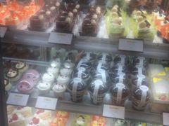 -皇冠幸福里动物奶油生日蛋糕(万达店)