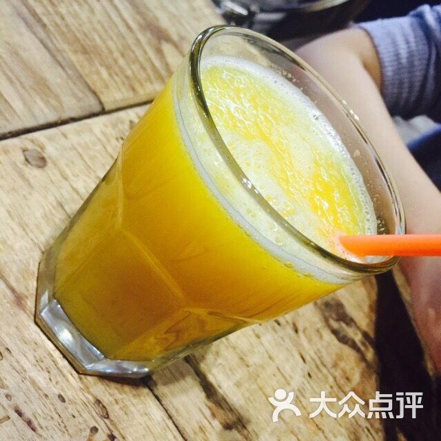 here there 这里那里咖啡书吧