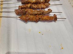 -小董哥烤串·爆汁大油边(故宫店)